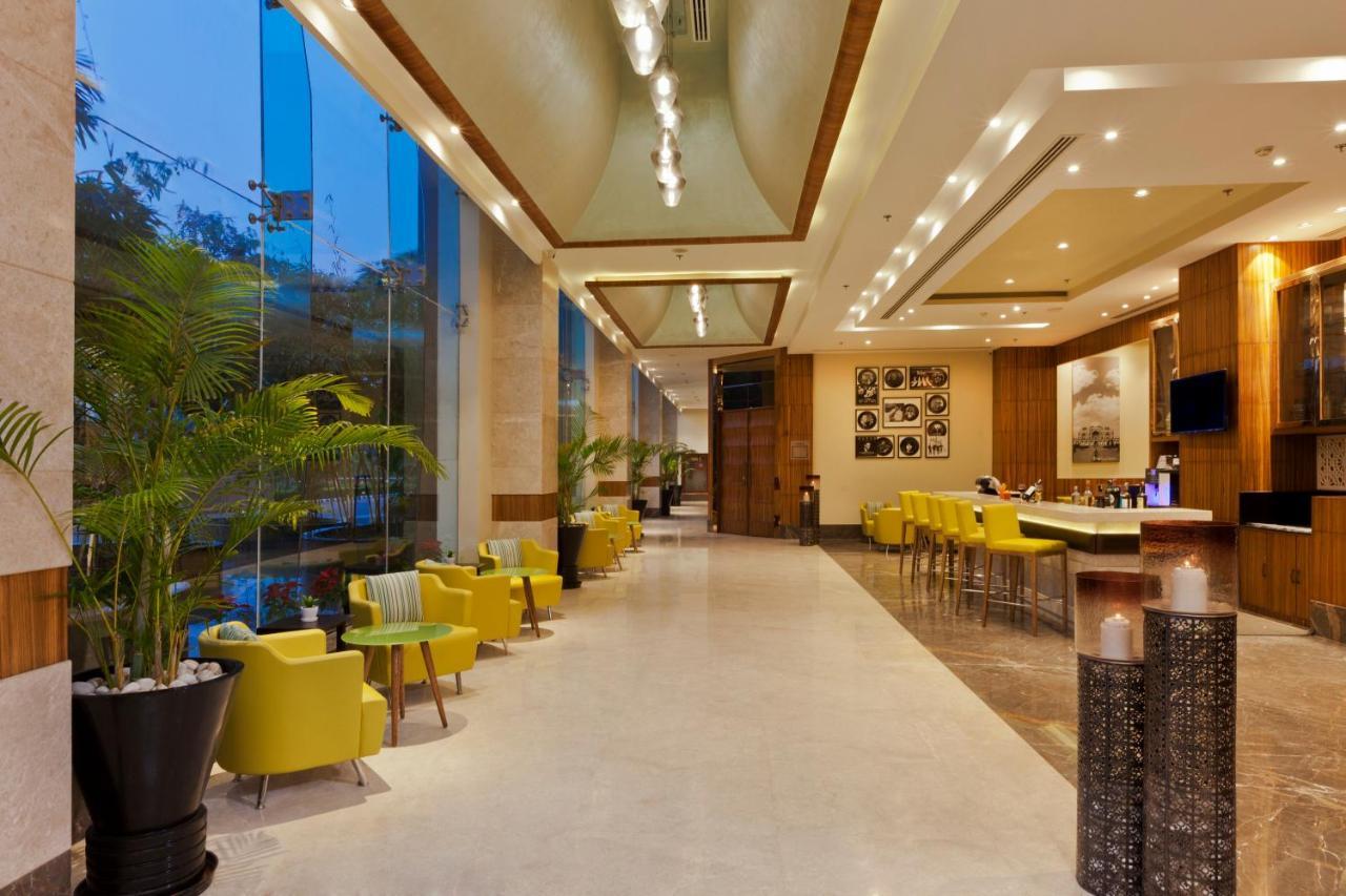 גורגאון Lemon Tree Hotel, Sector 68, Sohna Road, Gurugram מראה חיצוני תמונה